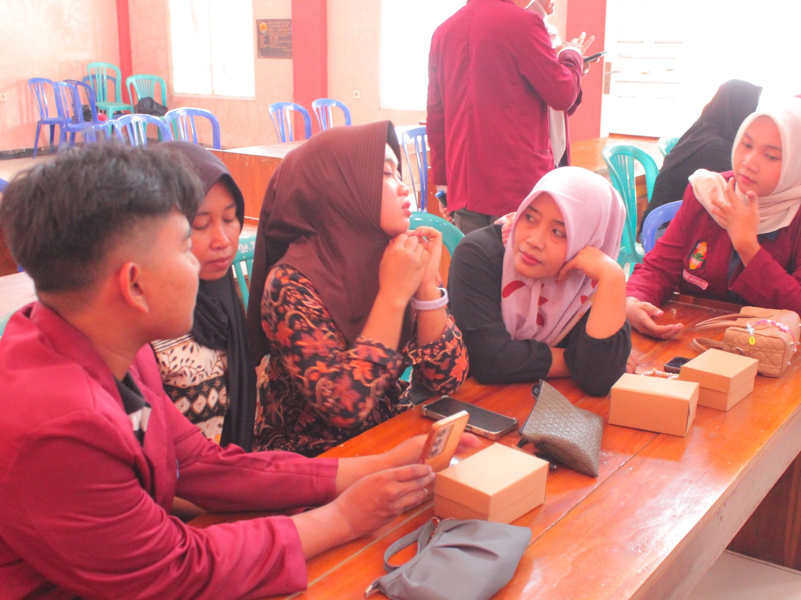 Dokumentasi Bukan Cuman Teori, PPKO IMM Ahmad Dahlan Unimus Ajak UMKM Praktek Pasar Digital Lewat DIGITARUM